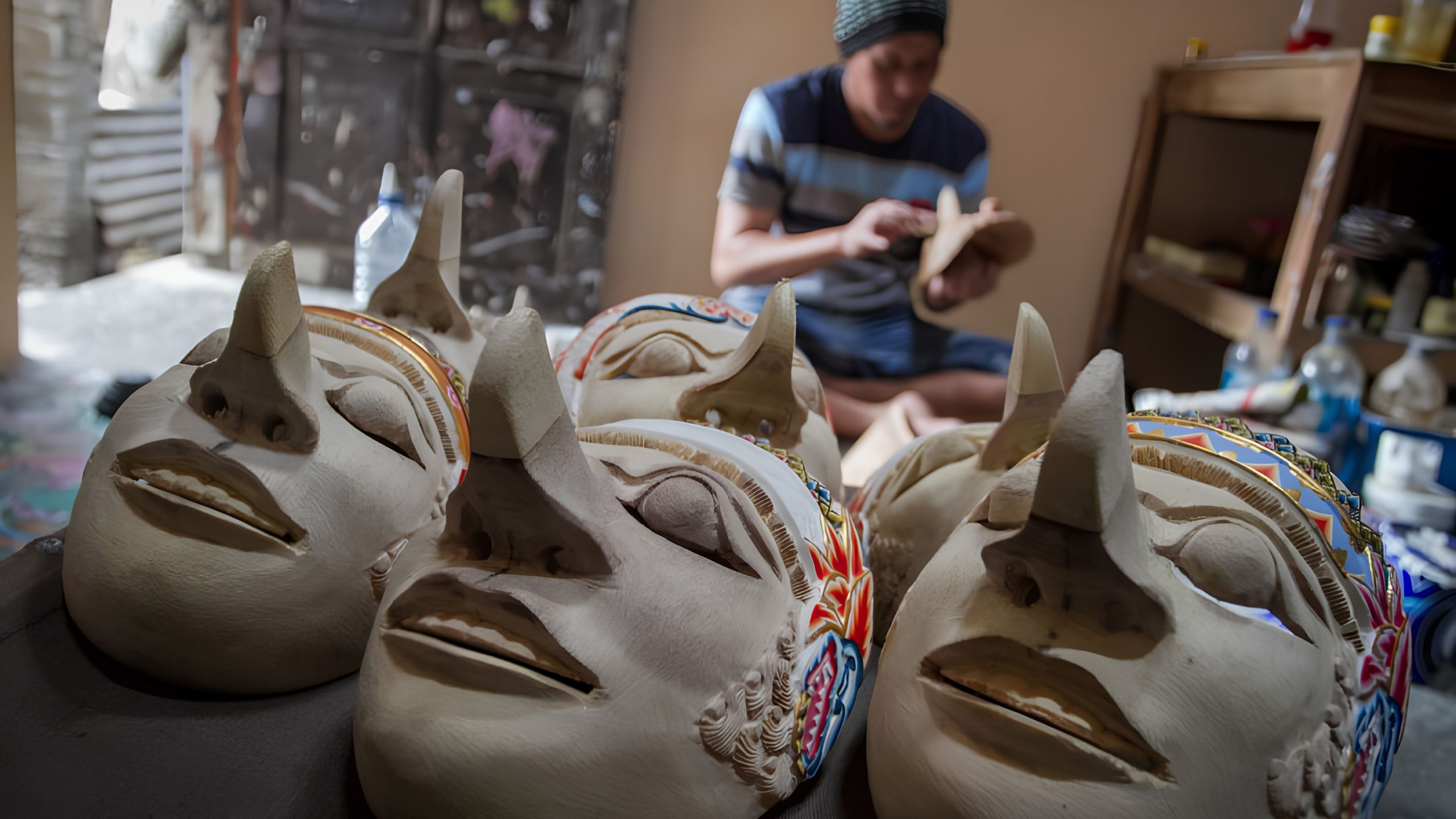 Kerajinan Topeng Menjadi Peluang Besar UMKM