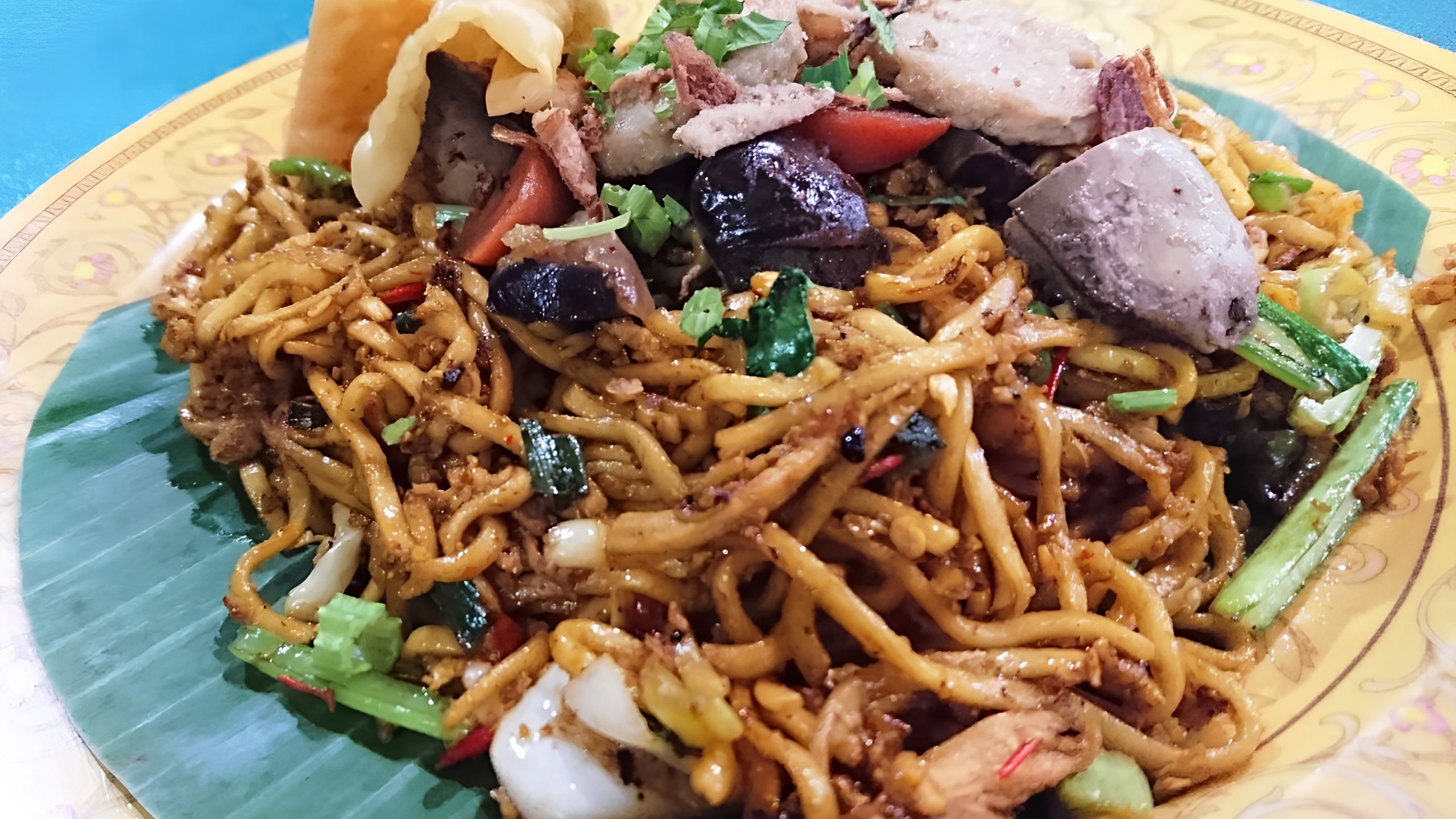 Bakmi Jawa Khas Solo, Sajian Tradisional dengan Ayam Kampung yang Gurih
