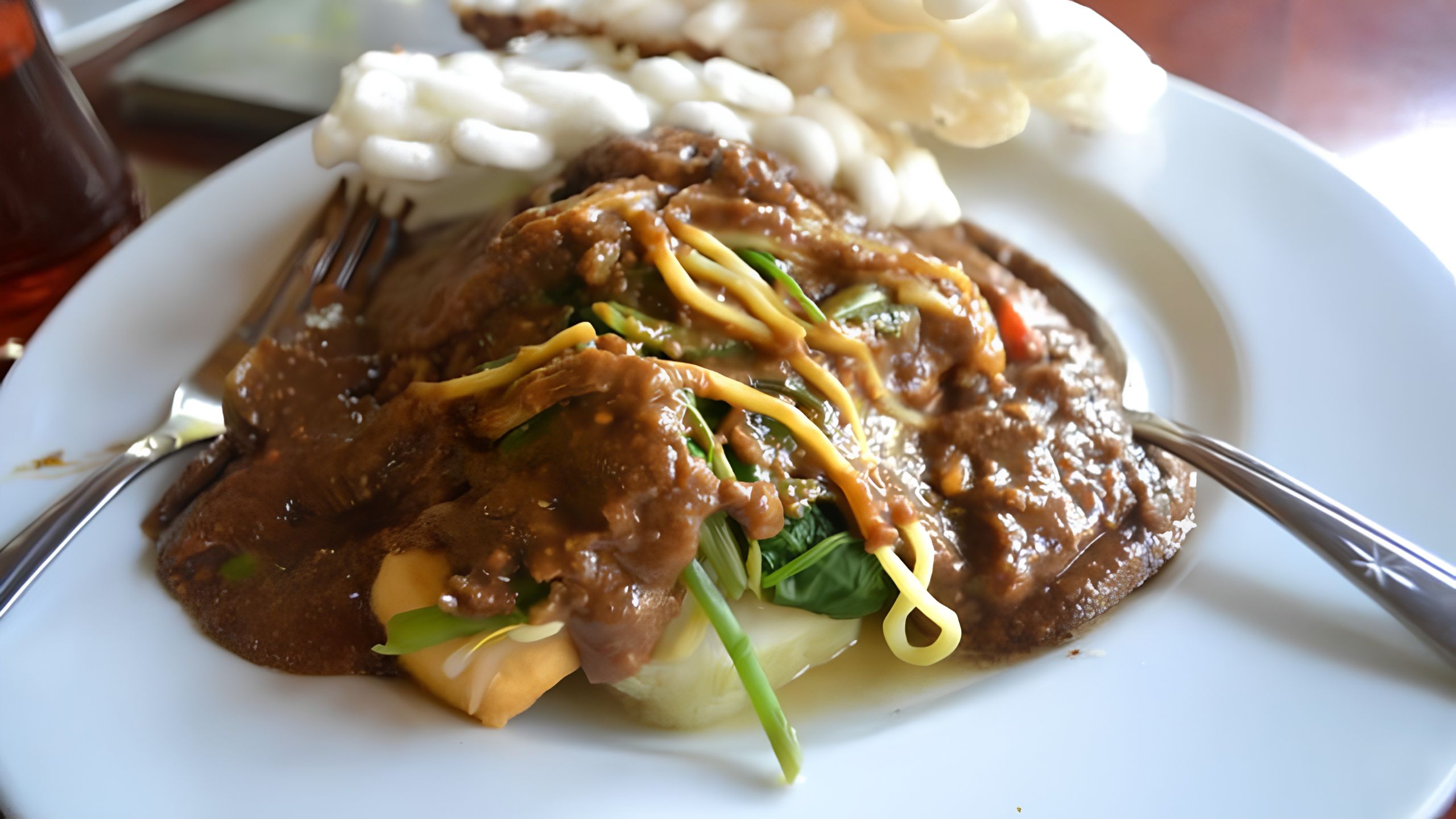 Mengenal Keunikan Rujak Cingur