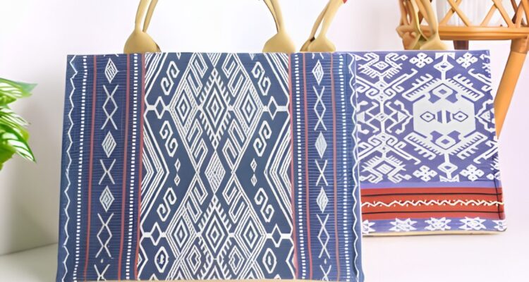 Handle Bag Mamnich Tampil Unik dengan Sentuhan Kain Goni Natural Khas Solo