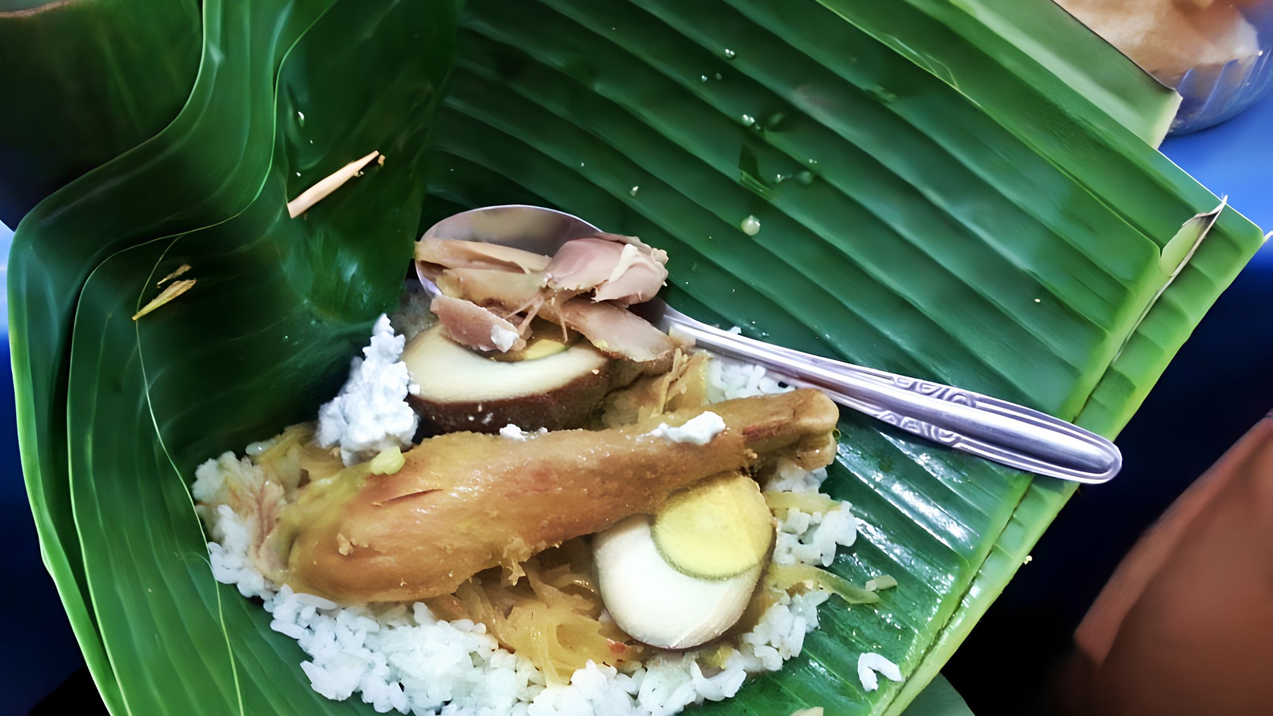 Menikmati Suasana Kuliner Malam Solo