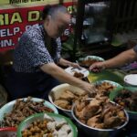 Gudeg Ceker Bu Kasno, Kuliner Malam Legendaris di Solo