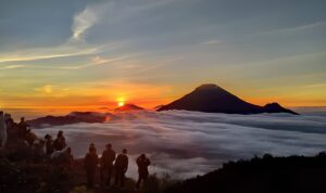 Rekomendasi Spot Sunset Paling Indah yang Wajib Dikunjungi di Solo