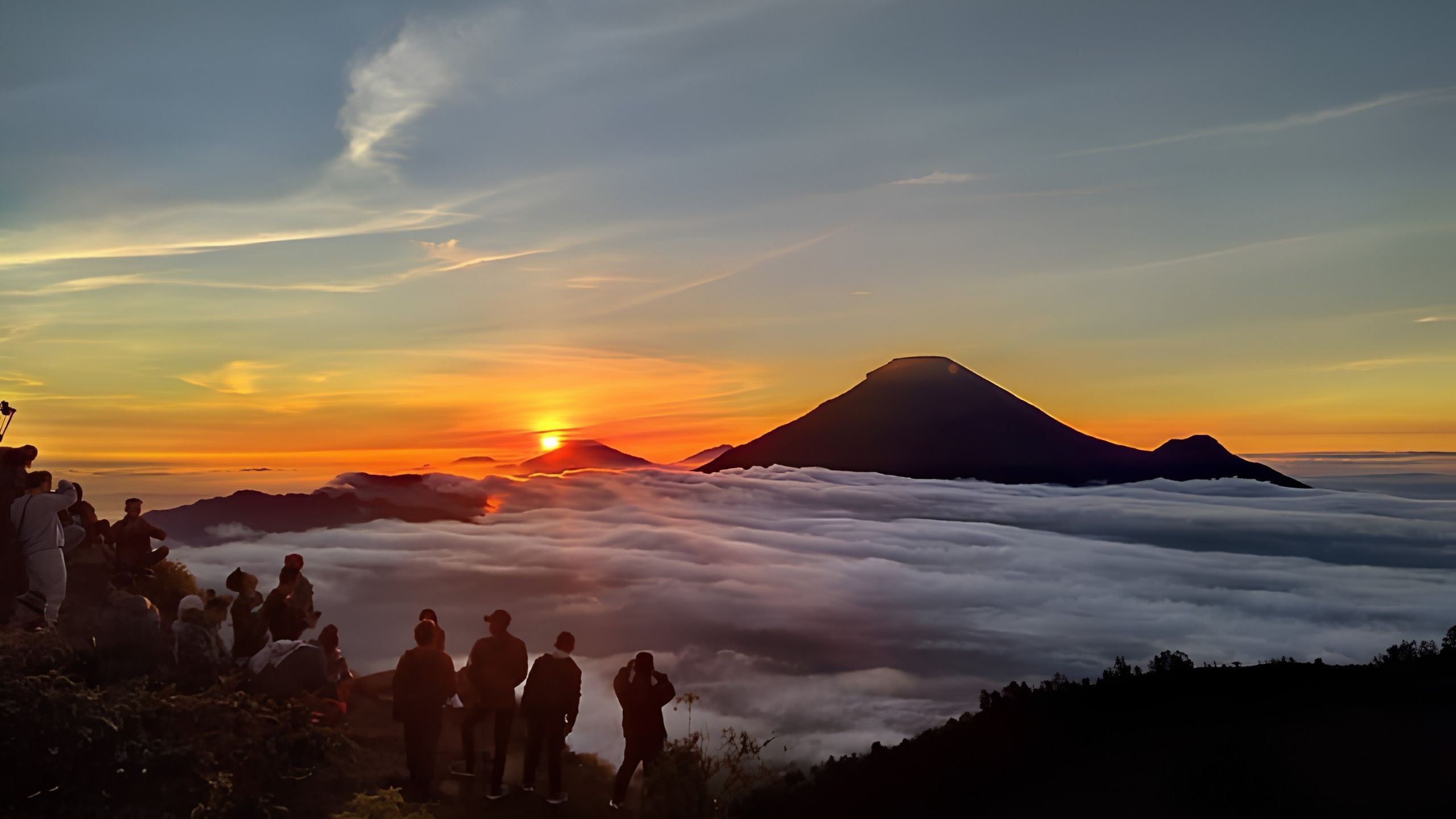 Rekomendasi Spot Sunset Paling Indah yang Wajib Dikunjungi di Solo