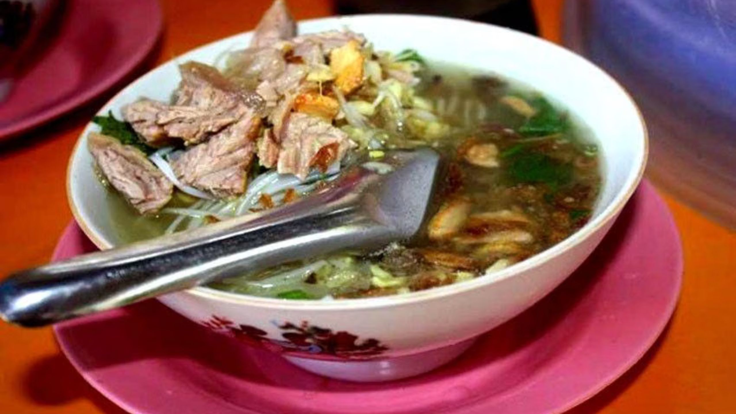 Lokasi dan Jam Buka Soto Seger Mbak Ronggeng