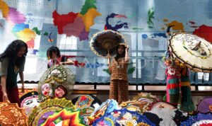 Produk UMKM Solo Jadi Buruan Pengunjung di Festival Payung Indonesia