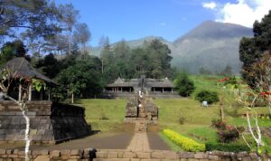 Candi Cetho Karanganyar, Warisan Majapahit dengan Pesona Spiritual
