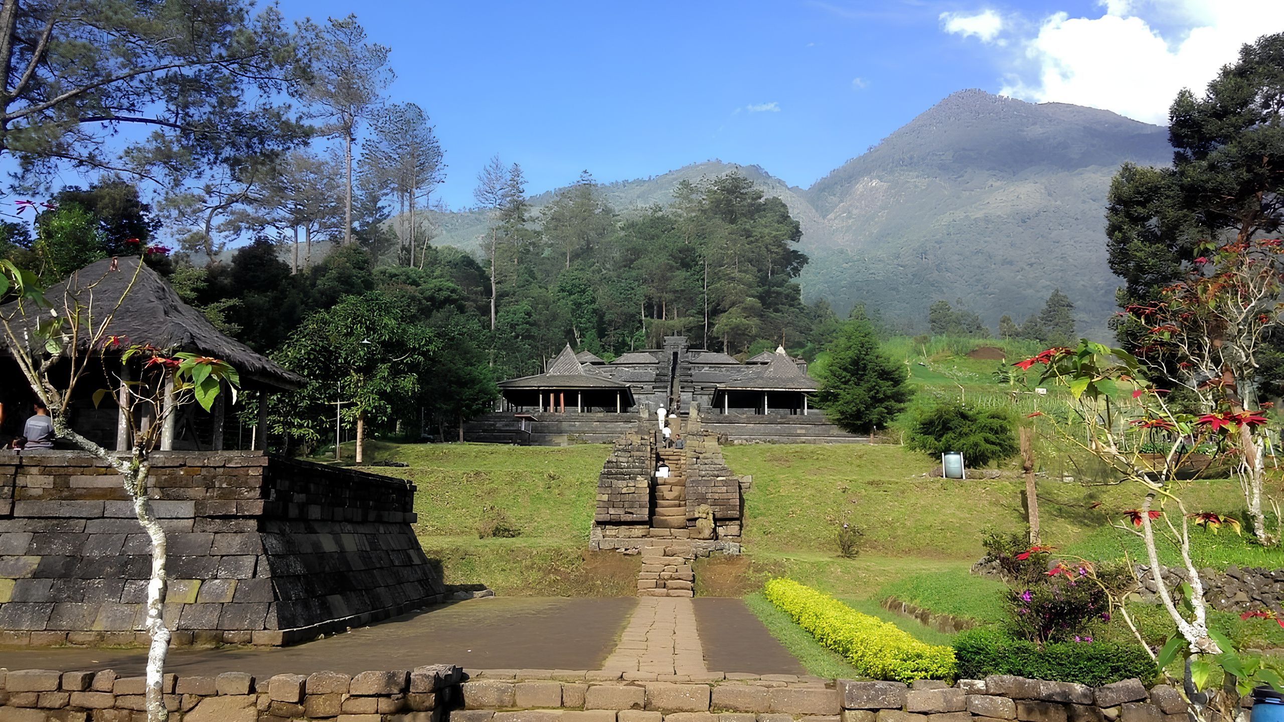 Candi Cetho Karanganyar, Warisan Majapahit dengan Pesona Spiritual