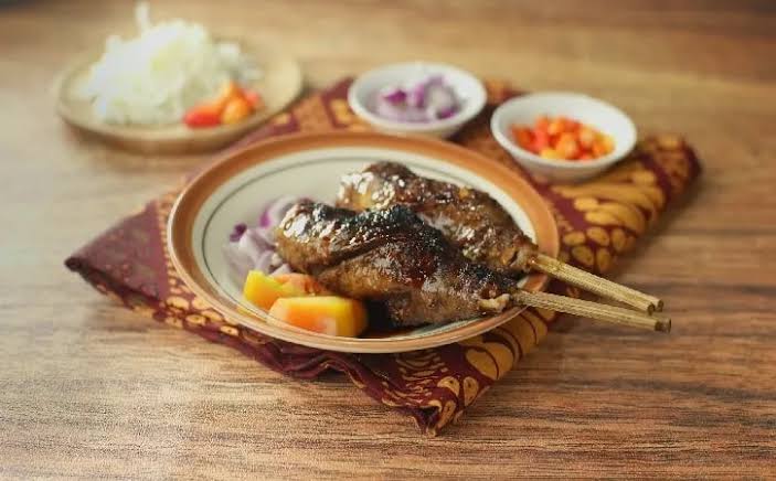 Sate Buntel Solo, Hidangan Daging Cincang dengan Cita Rasa Istimewa