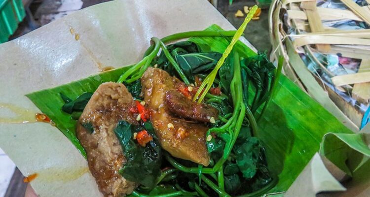 Brambang Asem, Hidangan Tradisional Solo dengan Rasa Segar dan Unik