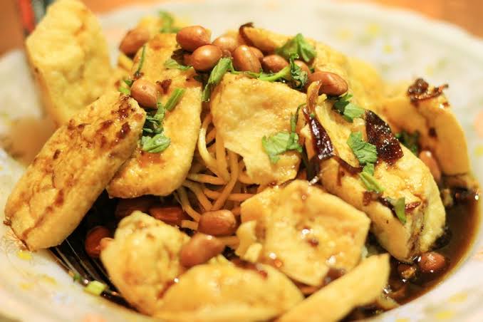 Tahu Kupat Solo, Sajian Tradisional dengan Kuah Gurih yang Lezat