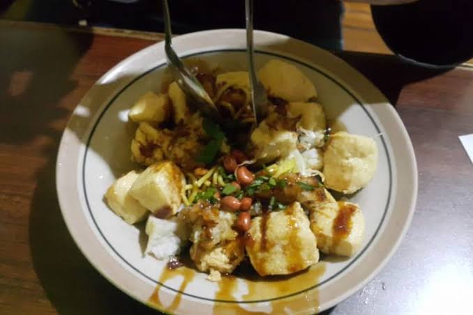 Mengenal Tahu Kupat Solo Lebih Dekat